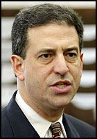 Russell Feingold D-WI